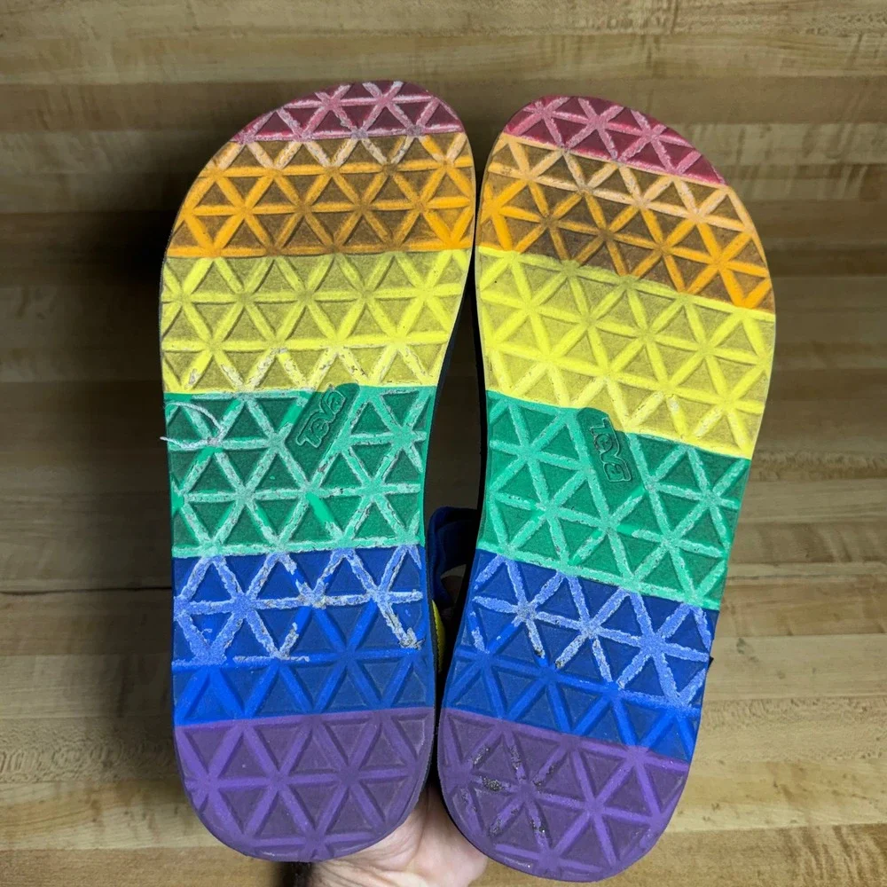 Teva Original Universal Pride Rainbow Sandals Mens 11 Multi Color 1131412